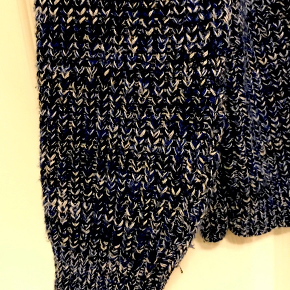 Gabrielle knit sweater—size medium - Picture 2 of 2